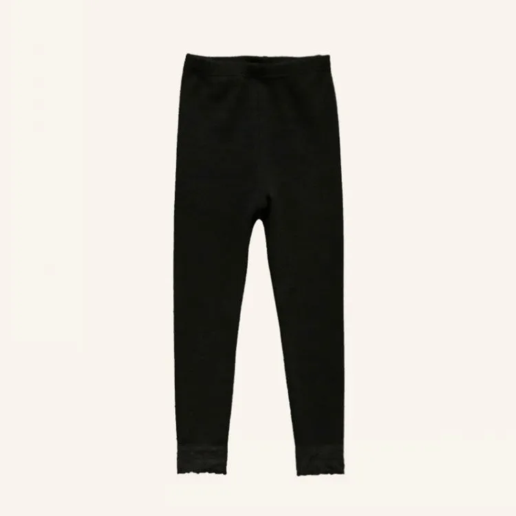 2022 toddler girls solid color lace edge padded bottoming pants
