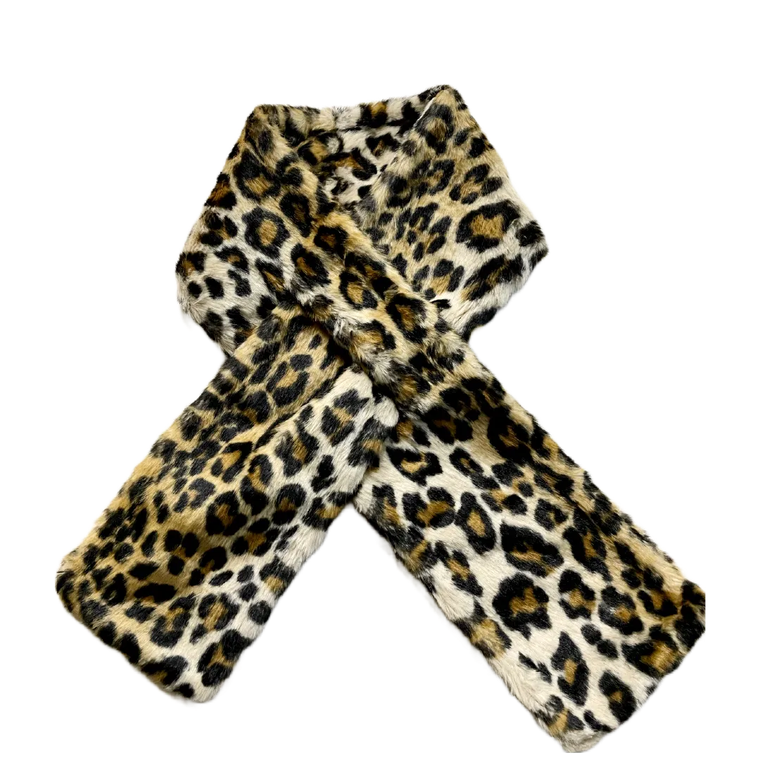 Pull-Through Scarf
